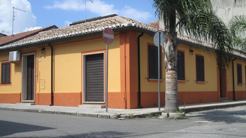 Il Normanno B&B Mileto Oda fotoğraf